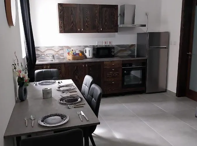 St Gaetan 6b Daire *