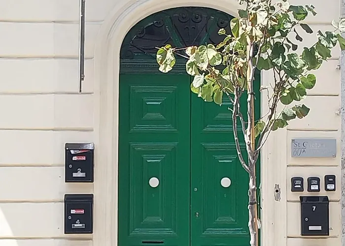 St Gaetan 6b Daire *