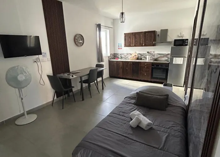 St Gaetan 6b * Hamrun